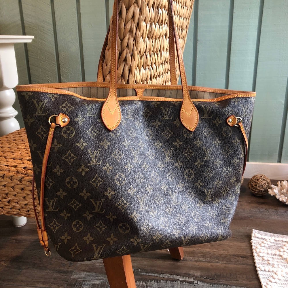 Louis Vuitton Neverfull MM Monogram